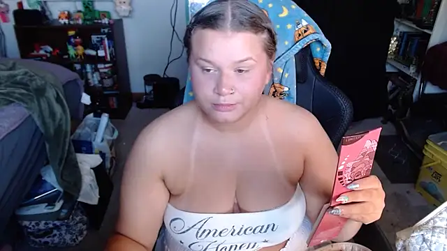 prettybabygurl04 online show from 05-12-26, 08:15