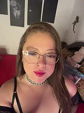 Lilith Desire online show from 05-25-26, 01:21