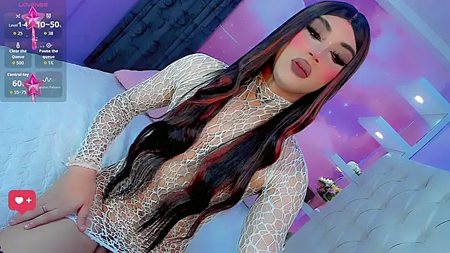 Snapshot of Lexxy_Mattell chatting on 07-10-26, 04:56 Lexxy Mattell online show from 07-10-26, 04:56