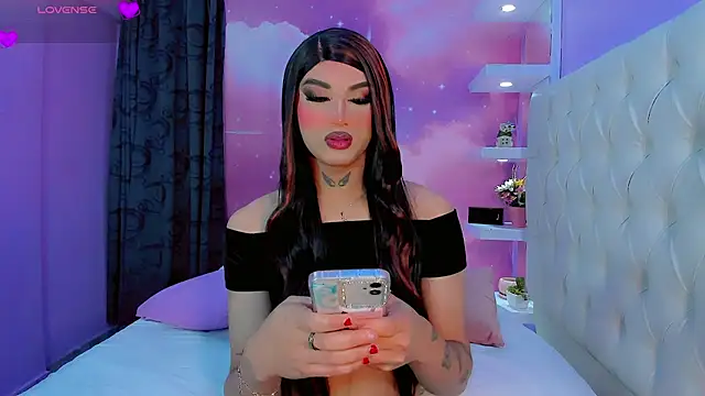 Snapshot of Lexxy_Mattell chatting on 07-08-26, 04:57 Lexxy Mattell online show from 07-08-26, 04:57
