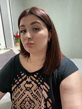 Snapshot of AureTease chatting on 06-16-26, 05:57 AureTease online show from 06-16-26, 05:57