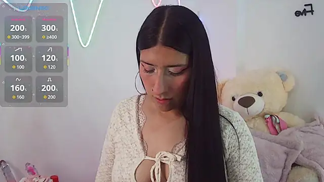 Sara Blum online show from 06-06-26, 03:34
