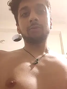 hyd bottom siss online show from 06-21-26, 02:45