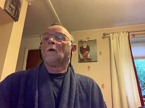 Moonraker64 online show from 05-19-26, 05:14