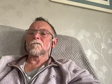 Moonraker64 online show from 06-03-26, 02:33