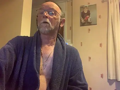 Moonraker64 online show from 06-11-26, 05:15