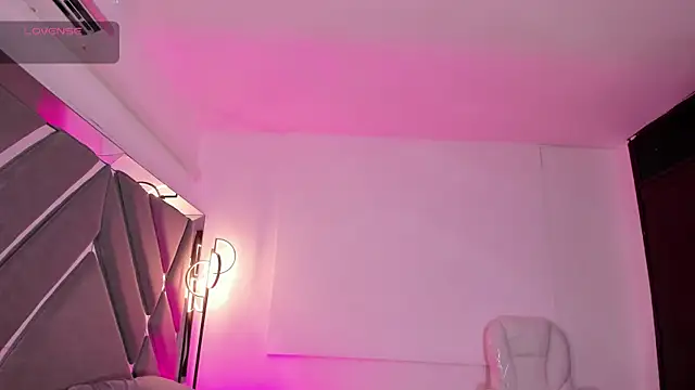 Snapshot of AmaraLewis chatting on 07-16-26, 01:08 AmaraLewis online show from 07-16-26, 01:08