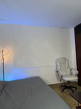 AmaraLewis online show from 06-12-26, 12:47