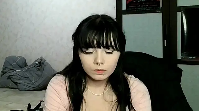 gothicq online show from 06-27-26, 09:43
