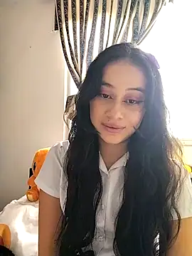 L0lita Emi12 online show from 06-16-26, 08:20