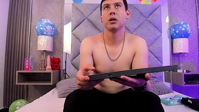 Kalix Taylor online show from 05-09-26, 07:39