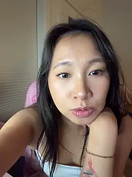 petiteTai online show from 05-05-26, 04:04