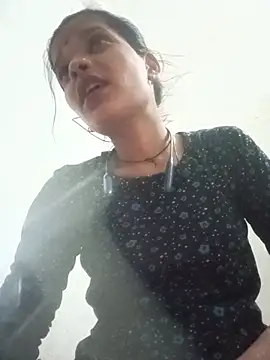 Student garl 1 online show from 06-01-26, 05:01