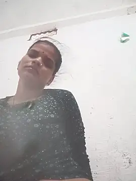 Student garl 1 online show from 06-04-26, 12:10