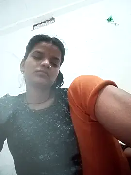 Student garl 1 online show from 05-17-26, 12:10