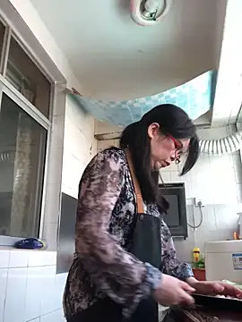 nidejiejie online show from 05-11-26, 04:03