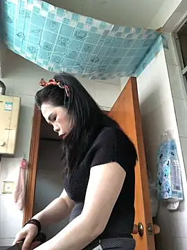 nidejiejie online show from 05-08-26, 12:25