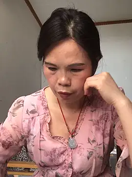 nidejiejie online show from 05-15-26, 04:32