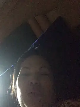 nidejiejie online show from 05-27-26, 03:52