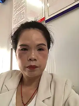 nidejiejie online show from 05-18-26, 01:50