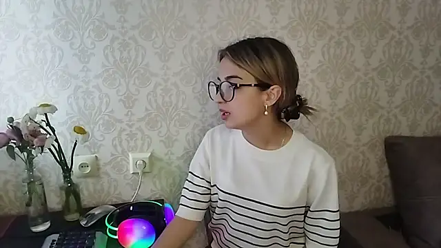 By Mira online show from 05-29-26, 03:51