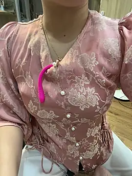 cherry by online show from 05-23-26, 03:44