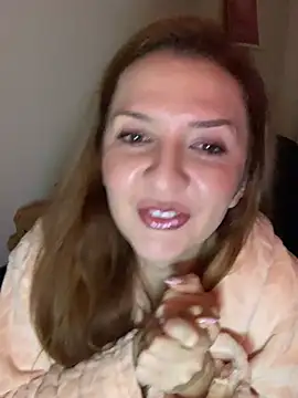 Snapshot of therealgingerr chatting on 06-06-26, 01:33 therealgingerr online show from 06-06-26, 01:33
