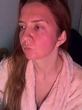 Snapshot of therealgingerr chatting on 05-30-26, 01:01 therealgingerr online show from 05-30-26, 01:01