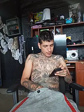 demoni0802 online show from 05-18-26, 06:56
