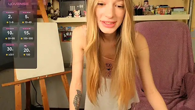 MiaMooonn online show from 05-11-26, 09:54