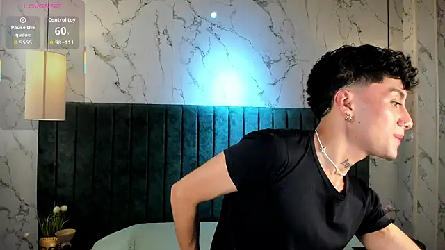 Spencerwhite  online show from 05-29-26, 08:15