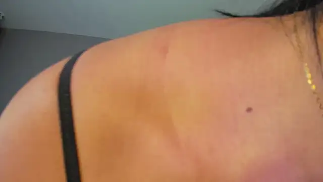 Karlie moore  online show from 08-01-26, 01:31