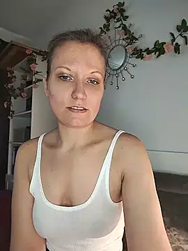 Candy Cougar online show from 06-18-26, 06:23
