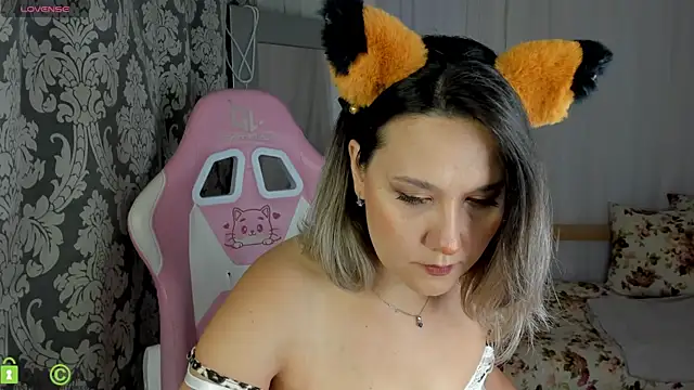 Nikki Mi1k online show from 07-28-26, 01:24