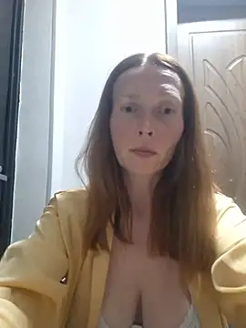 Snapshot of MillaSmileX chatting on 07-07-26, 05:38 MillaSmileX online show from 07-07-26, 05:38