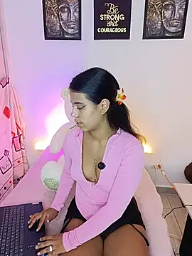 Raven stonee01 online show from 06-18-26, 12:31