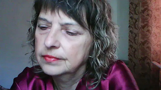ElizabethGorden online show from 05-17-26, 04:23