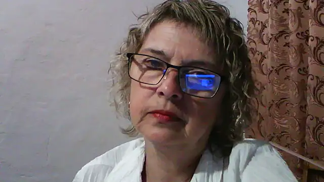ElizabethGorden online show from 06-17-26, 06:40