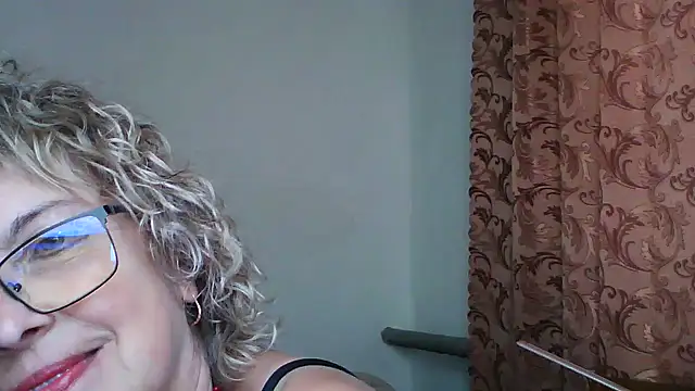 ElizabethGorden online show from 06-19-26, 02:01