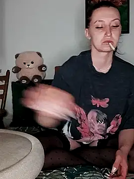 Snapshot of Goddessm00n1 chatting on 05-18-26, 07:18 Goddessm00n1 online show from 05-18-26, 07:18