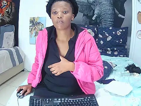 Snapshot of DivineShady chatting on 05-11-26, 02:45 DivineShady online show from 05-11-26, 02:45