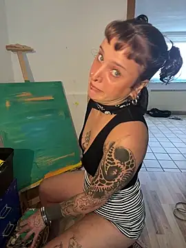 EmilieBraun online show from 06-17-26, 01:43
