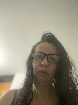 Soy Camila8 online show from 06-12-26, 10:13