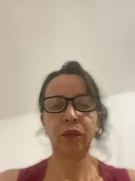 Soy Camila8 online show from 05-20-26, 12:29