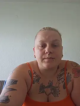 Lady Peggi online show from 06-17-26, 07:19