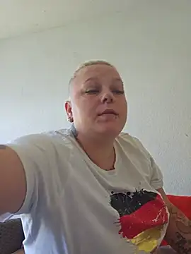 Lady Peggi online show from 06-14-26, 09:21