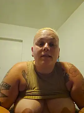 Snapshot of Lady_Peggi chatting on 07-07-26, 09:07 Lady Peggi online show from 07-07-26, 09:07