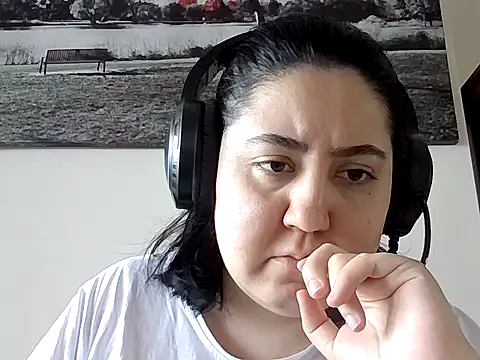 Snapshot of IsabellaJacobs chatting on 05-08-26, 11:25 IsabellaJacobs online show from 05-08-26, 11:25