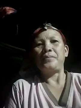 yeuanh1 online show from 05-23-26, 12:04