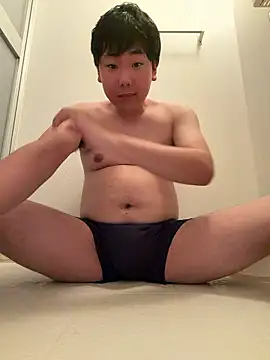 YuuYuu 010 online show from 05-26-26, 09:57